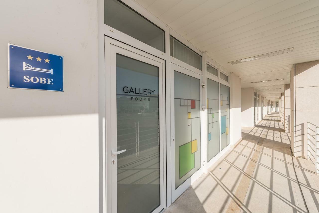 Gallery Rooms With Parking Задар Екстериор снимка